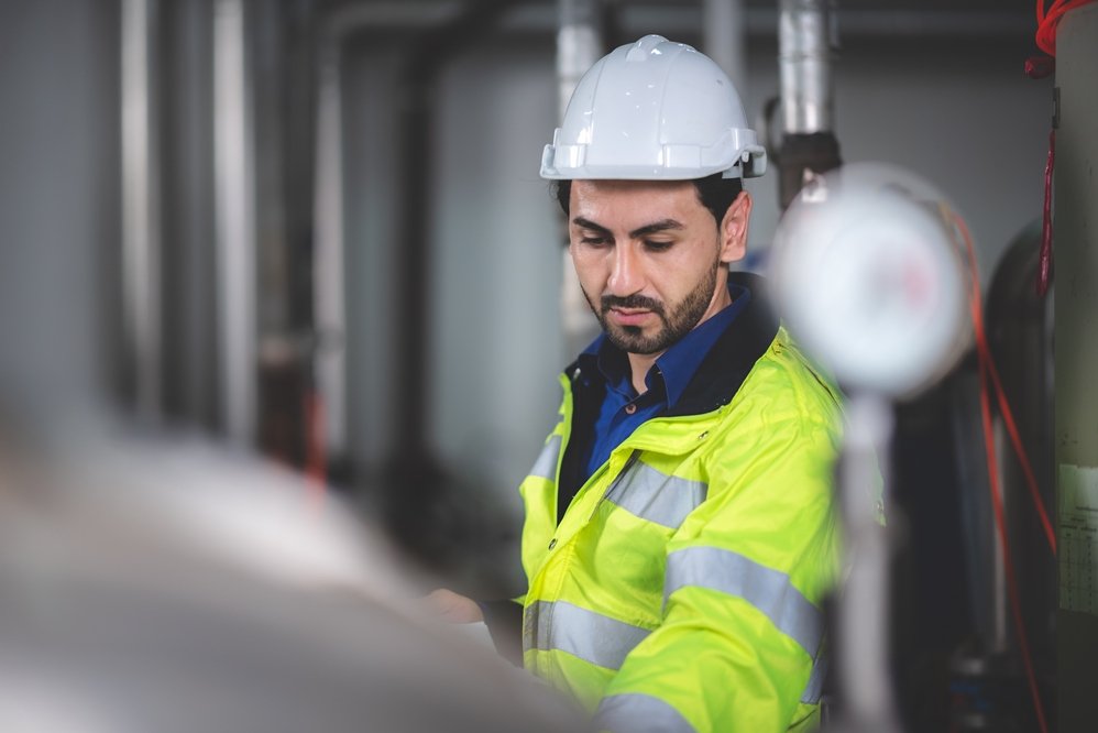 How to Choose a Commercial Gas Engineer What to Check Before You Book